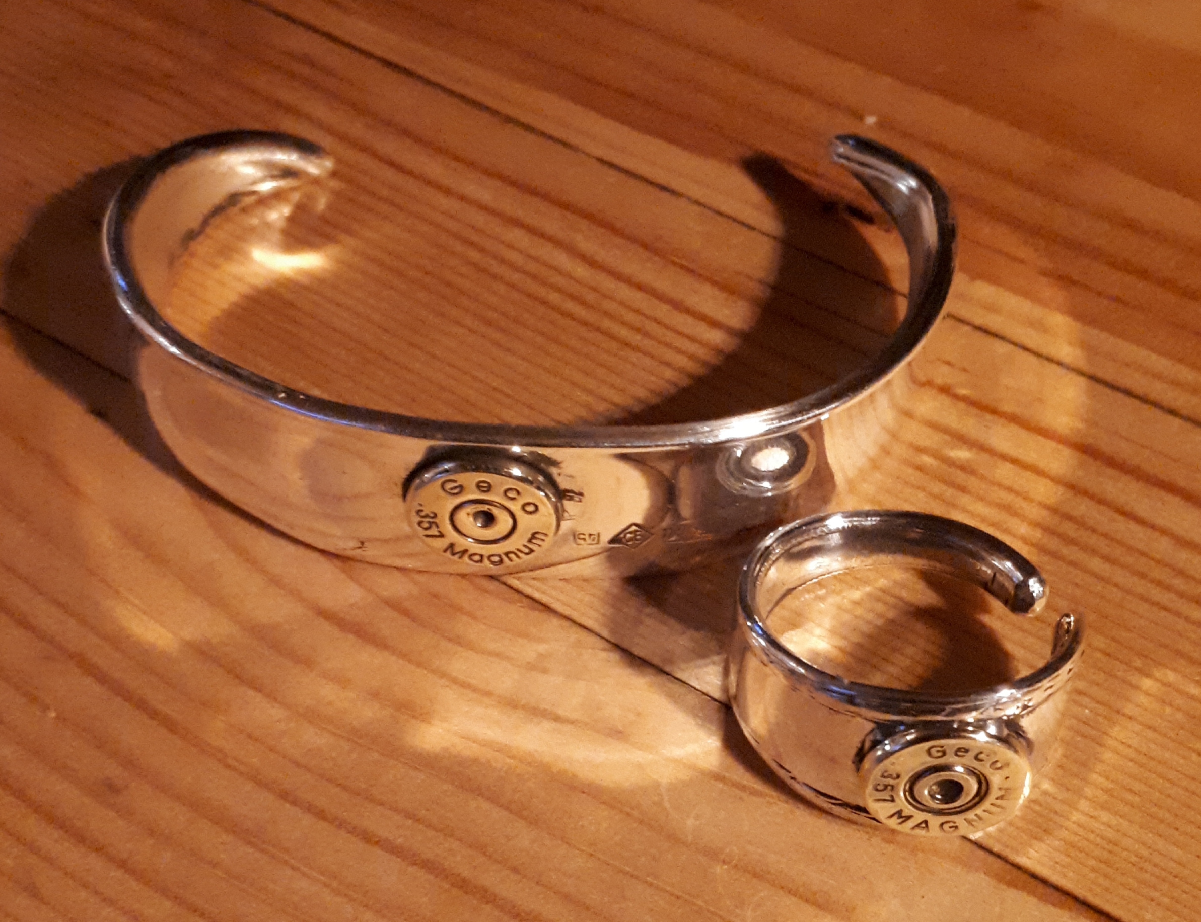 .357er Serie, Armreif & Ring